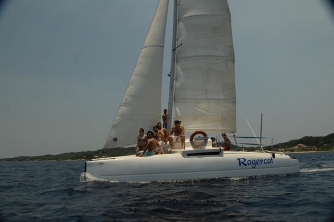 Roger’s Cat Catamaran – Roatan Snorkeling Cruise