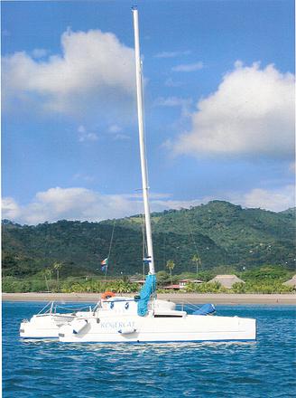 Roger’s Cat Catamaran – Roatan Snorkeling Cruise