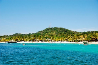 Roger’s Cat Catamaran – Roatan Snorkeling Cruise