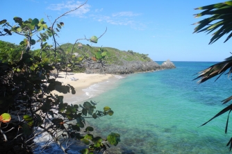 Roatan Beach Day at Paya Bay – Nature & Relax