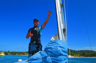 Roger’s Cat Catamaran – Roatan Snorkeling Cruise